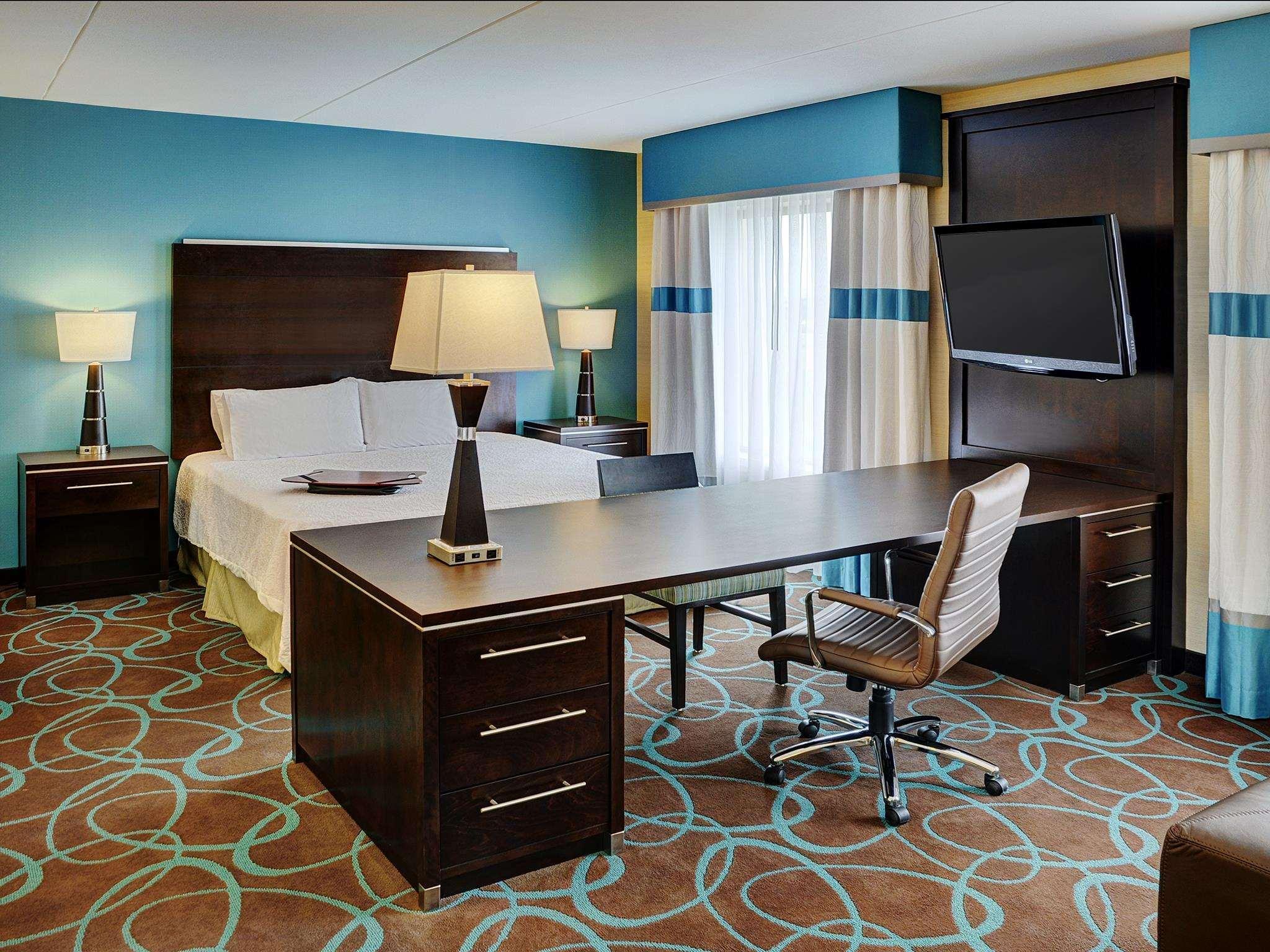 Hampton Inn By Hilton Winnipeg Bagian luar foto