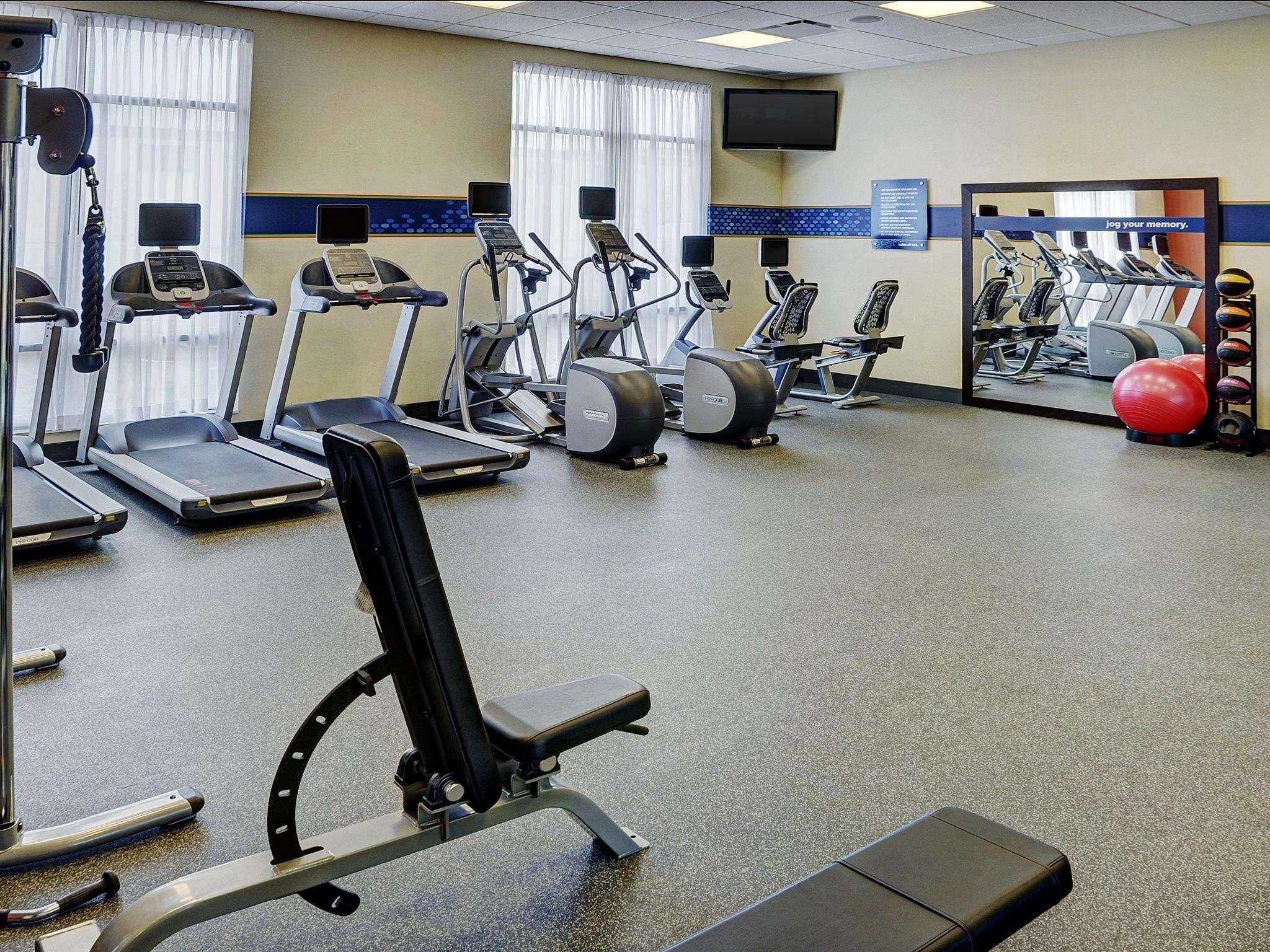 Hampton Inn By Hilton Winnipeg Bagian luar foto