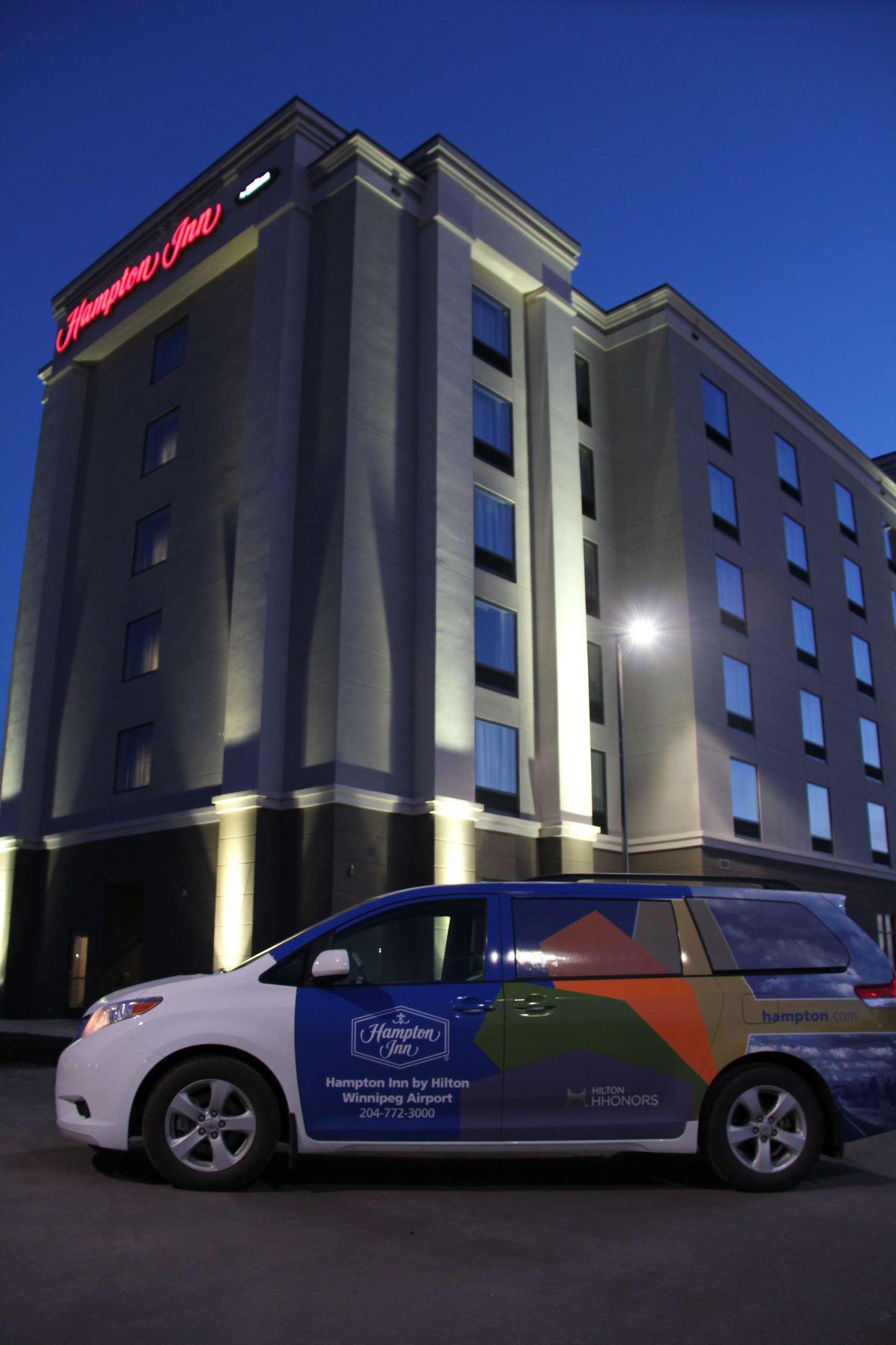 Hampton Inn By Hilton Winnipeg Bagian luar foto