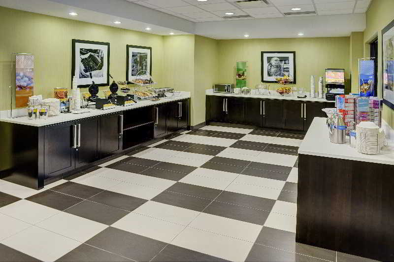 Hampton Inn By Hilton Winnipeg Bagian luar foto